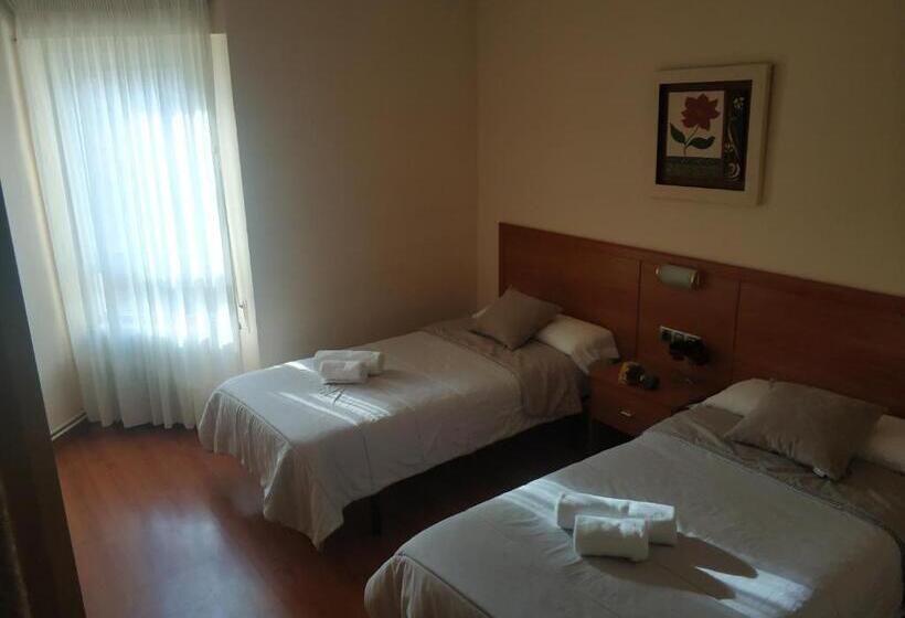 Пансион Hostal Restaurante Iruñako