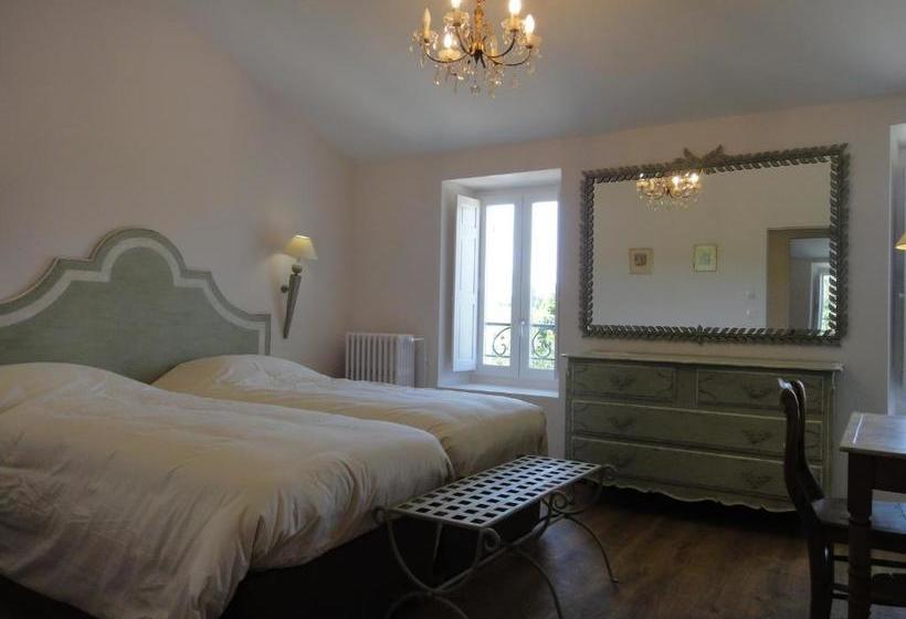 Пансион Les Terres De Saint Hilaire