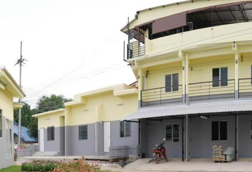 بنسيون Oyo Ban Thassanee