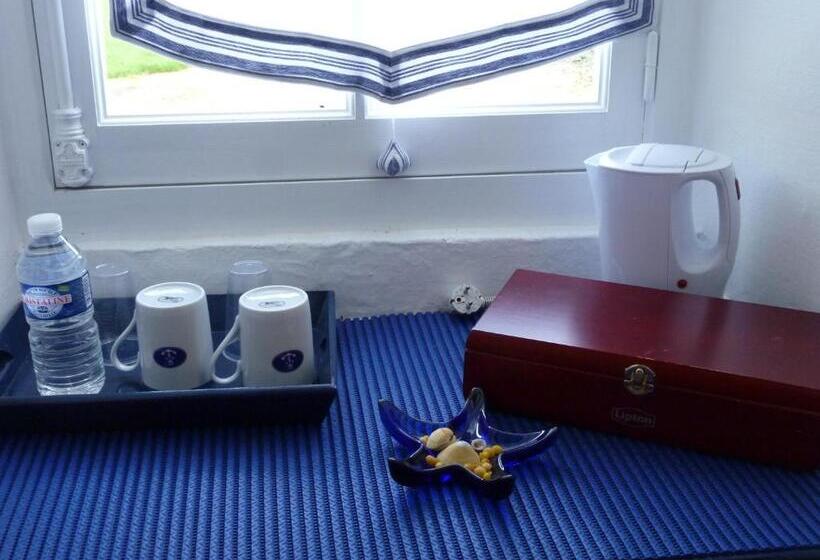 مبيت وإفطار Manoir De L Hermerel