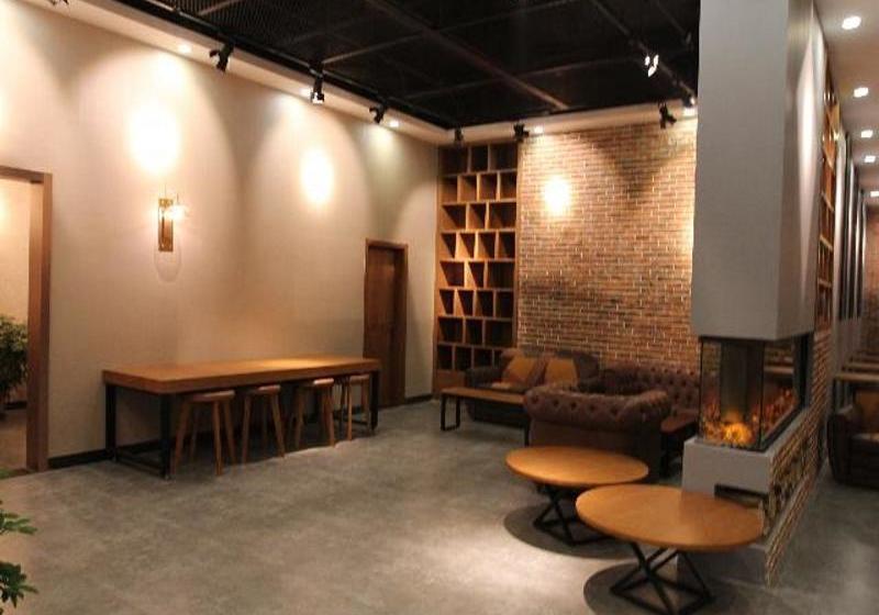 Отель James Joyce Coffetel Qufu Longdistance Bus Station