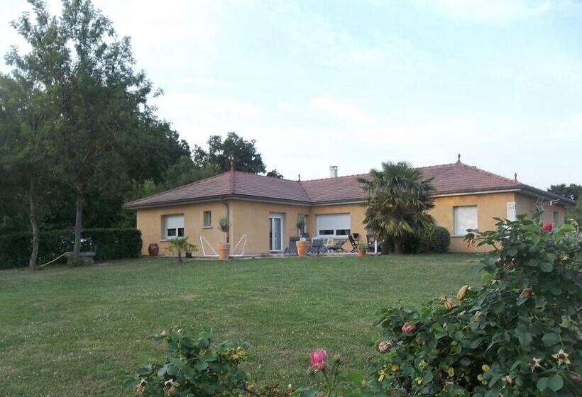 פנסיון Alaguyauder La Chambre