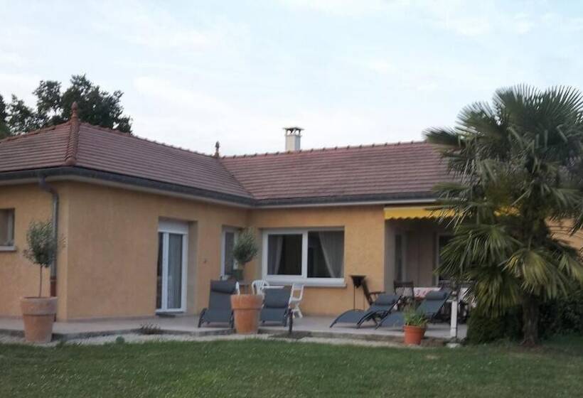 פנסיון Alaguyauder La Chambre