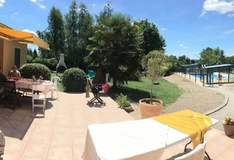 פנסיון Alaguyauder La Chambre