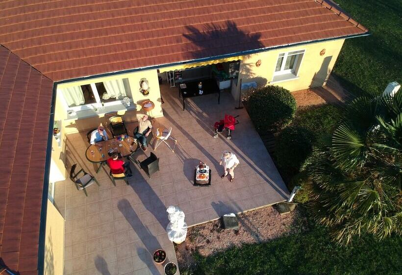 פנסיון Alaguyauder La Chambre