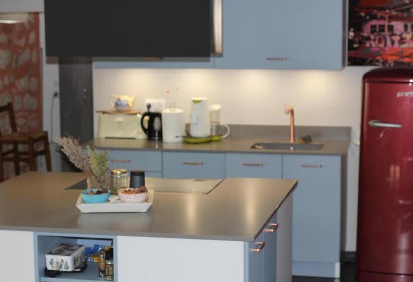 펜션 L Auberge Meilhannaise