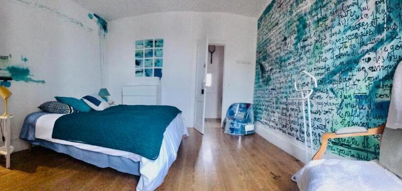 펜션 L Auberge Meilhannaise