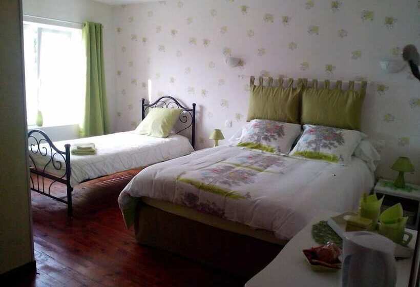 펜션 Chambres D Hotes La Revaudiere