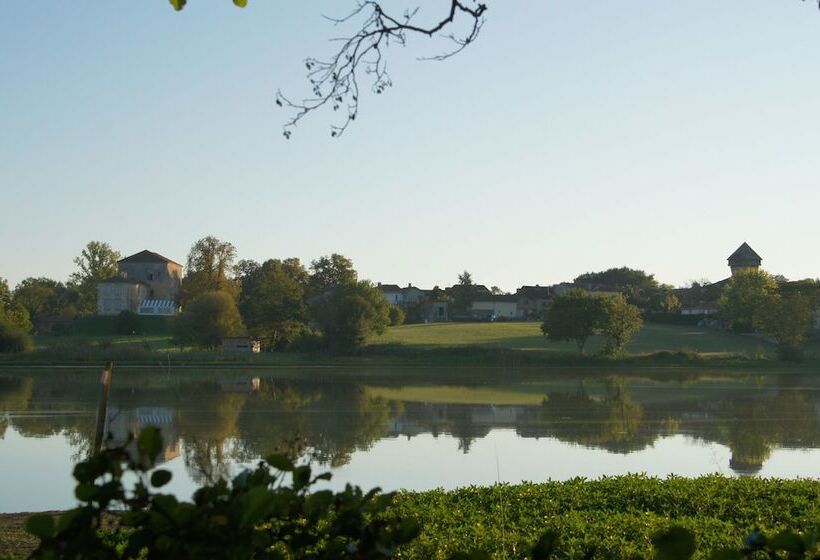 بنسيون Château D Aon