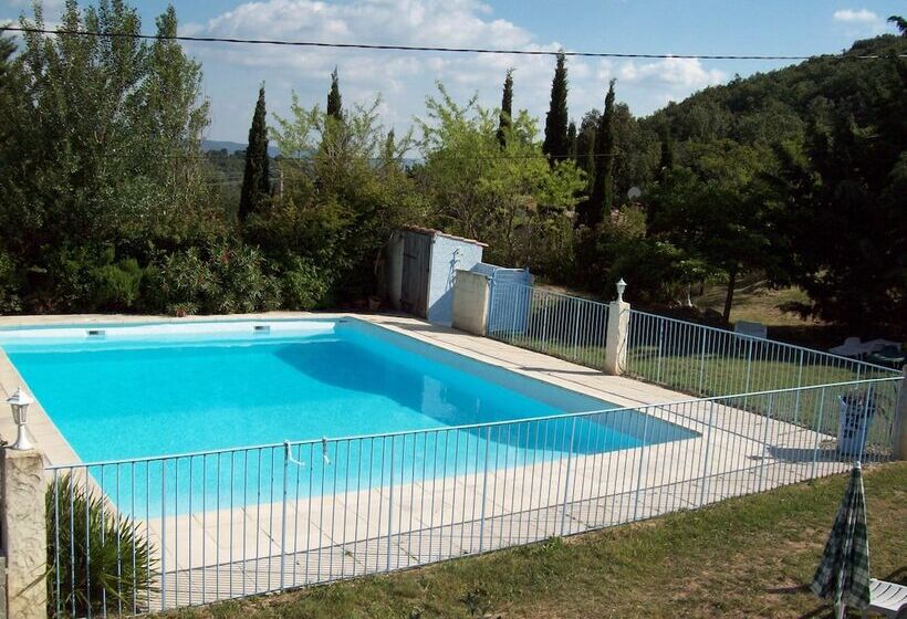 펜션 Domaine La Fontaine Du Cade