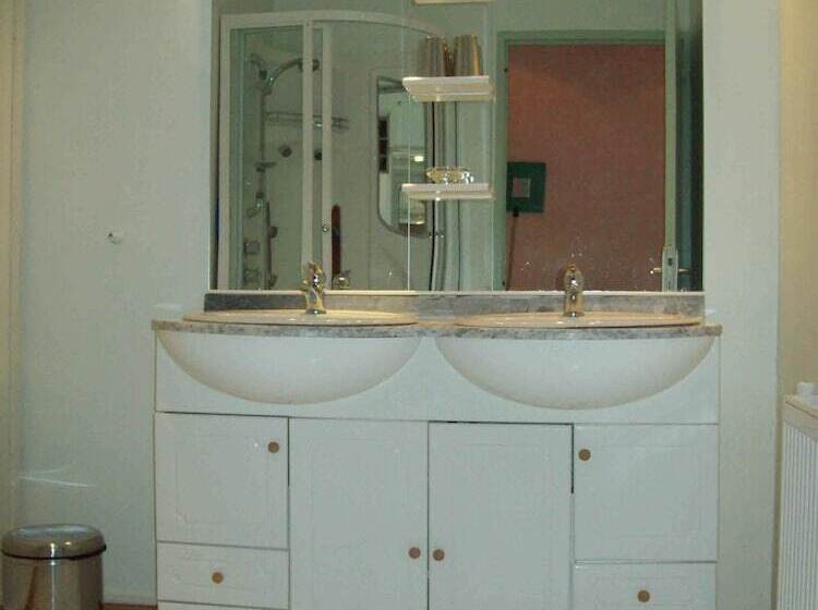 펜션 Domaine La Fontaine Du Cade