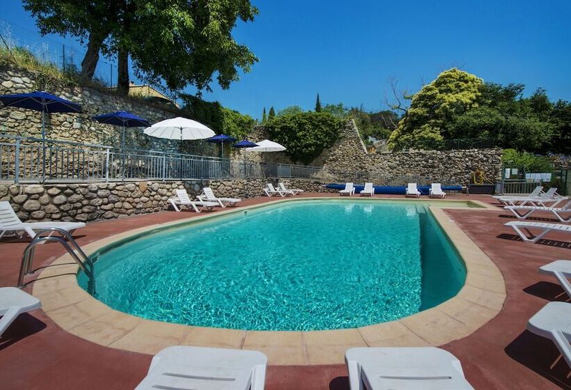 Курорт Le Moulin De Sournia