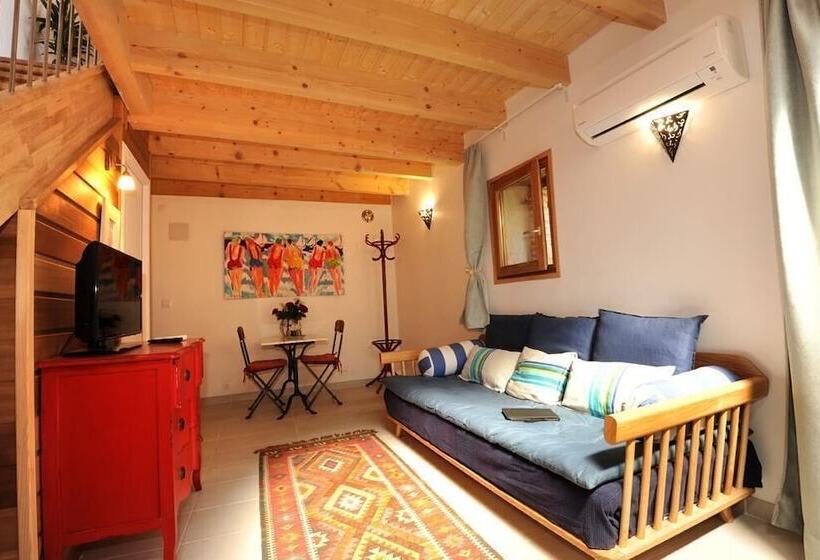 مبيت وإفطار Chambre D'hôtes La Grange