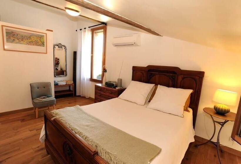 مبيت وإفطار Chambre D'hôtes La Grange
