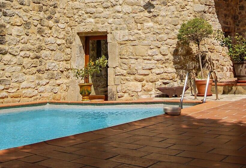 צימר Château De Bessas