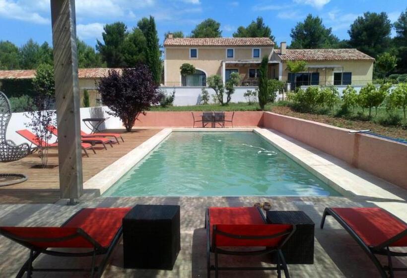 ベッドアンドブレックファースト Domaine De Villemus