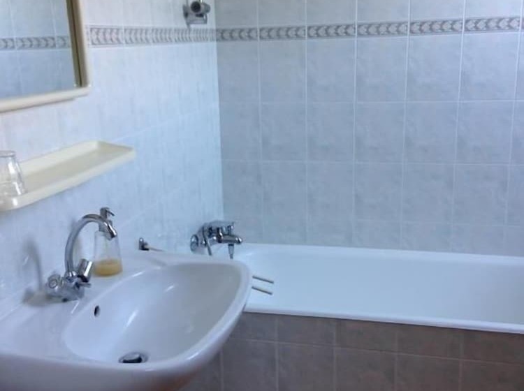 צימר Domaine De Lesty   Chambre D Hôtes