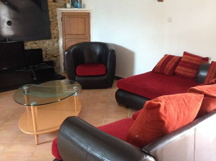 צימר Domaine De Lesty   Chambre D Hôtes