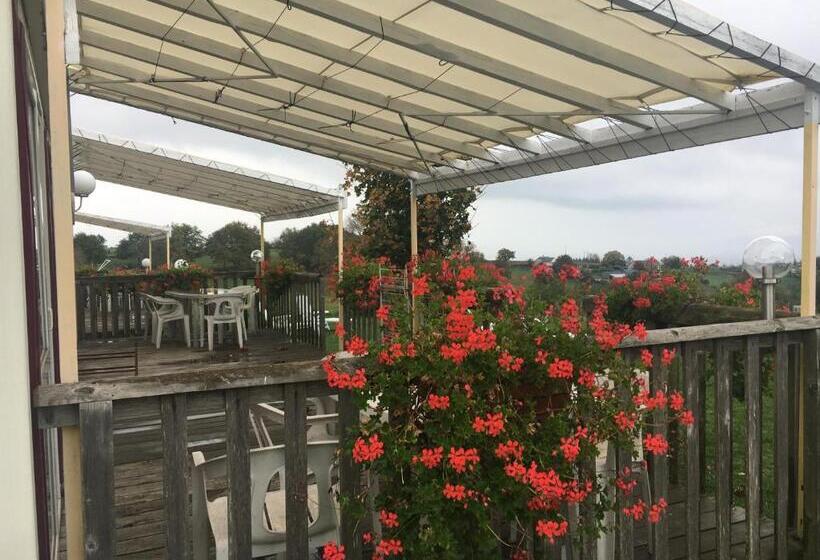 住宿加早餐  Lo Soulenquo à Fonteilles Sur Le Gr 65