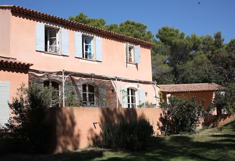 Bed and Breakfast La Bastide De L Aube Chambre D Hôtes