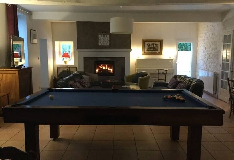 Domaine Des Deux Rivières   B&b