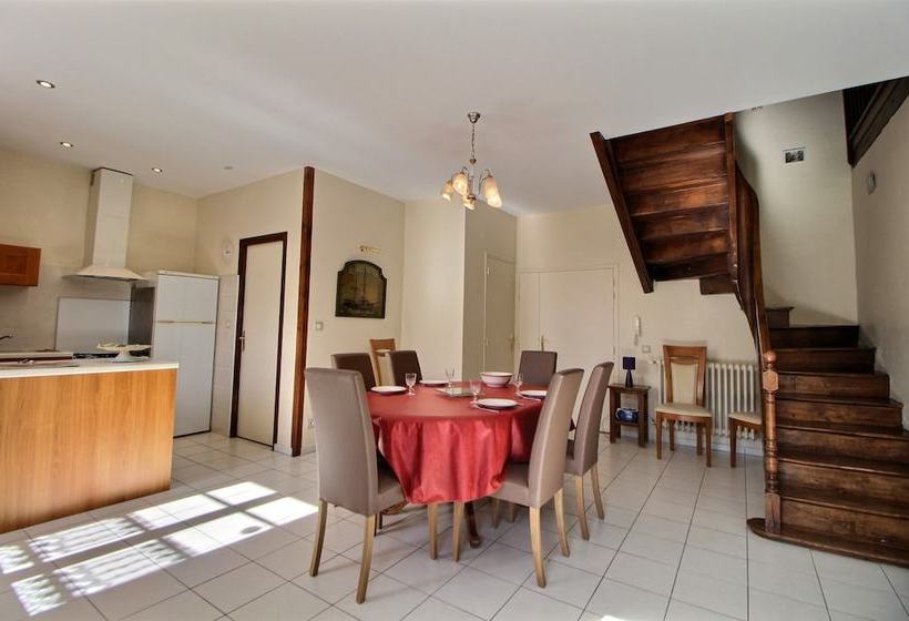 Gîte Les Roseaux Proche De Dinan