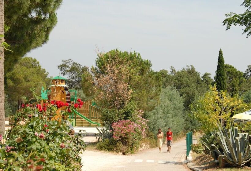 ホテル Camping Les Albères   Maeva