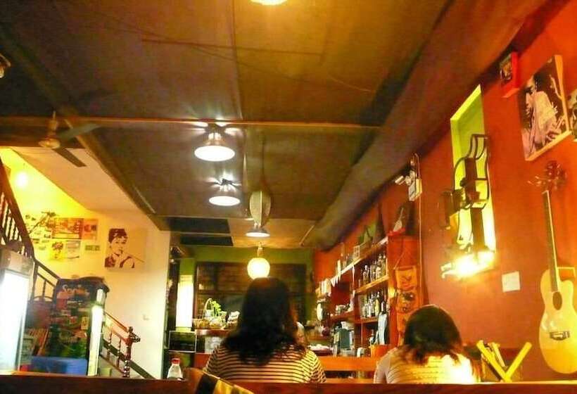 ホテル The Old Place In T Youth Hostel