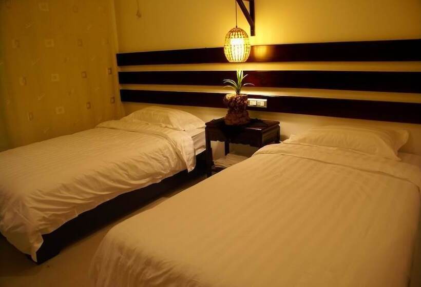 ホテル The Old Place In T Youth Hostel