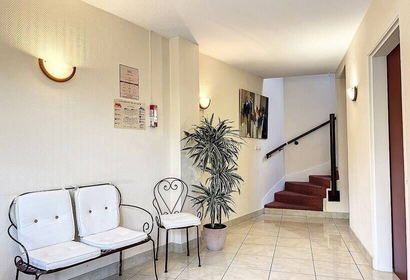 فندق Valhôtel   Hôtel Résidence Châteaufort