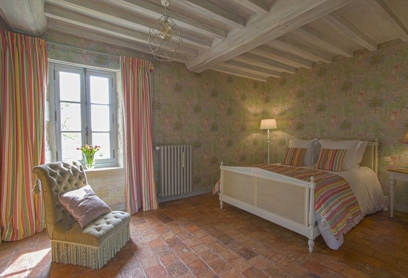 Le Château De Monceaux