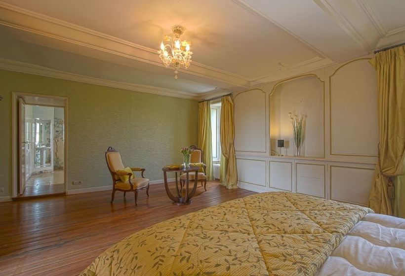 Le Château De Monceaux