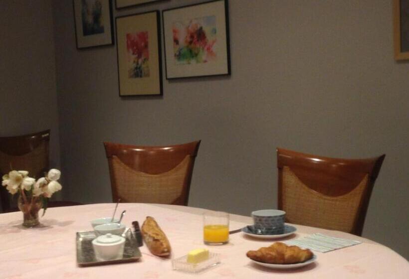 פנסיון Ch. D Hôtes De La Saliais