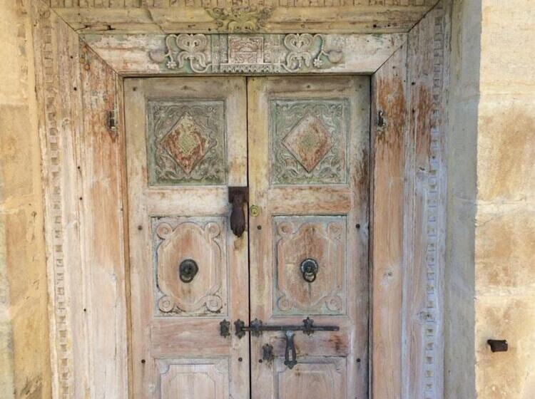 ペンション La Source Gilhodes