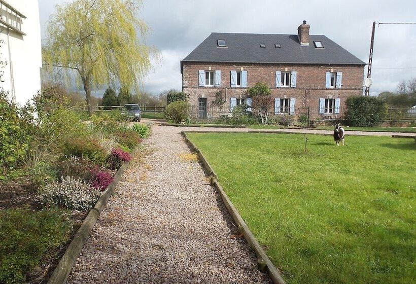 ベッドアンドブレックファースト Chambres D Hôtes   Les Vallées