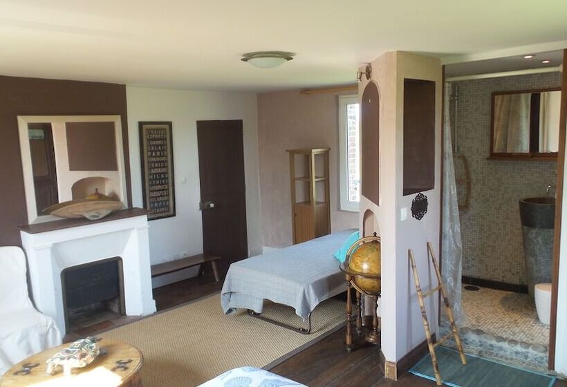 ベッドアンドブレックファースト Chambres D Hôtes   Les Vallées