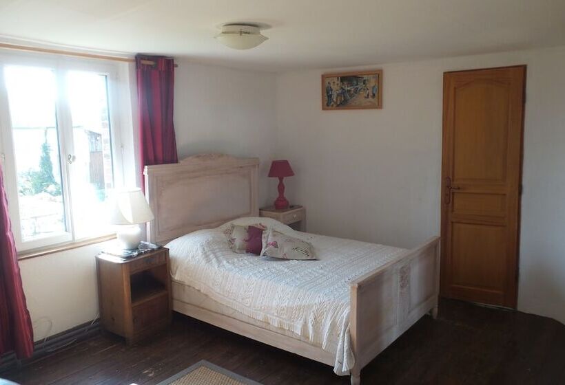 ベッドアンドブレックファースト Chambres D Hôtes   Les Vallées