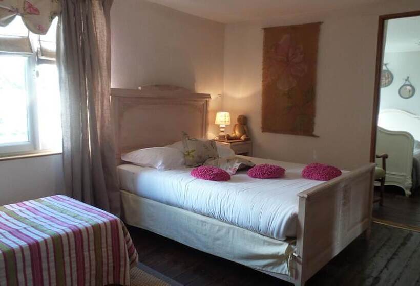 ベッドアンドブレックファースト Chambres D Hôtes   Les Vallées