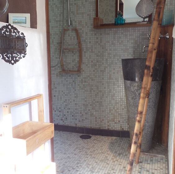 ベッドアンドブレックファースト Chambres D Hôtes   Les Vallées