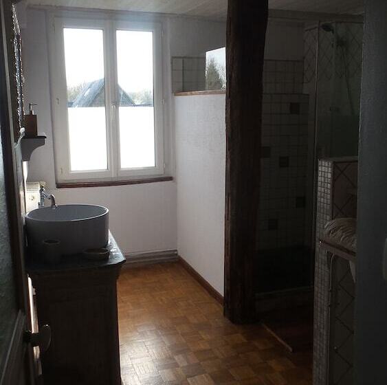 ベッドアンドブレックファースト Chambres D Hôtes   Les Vallées