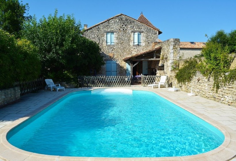 Gîte La Mijotière  In A Rural Location