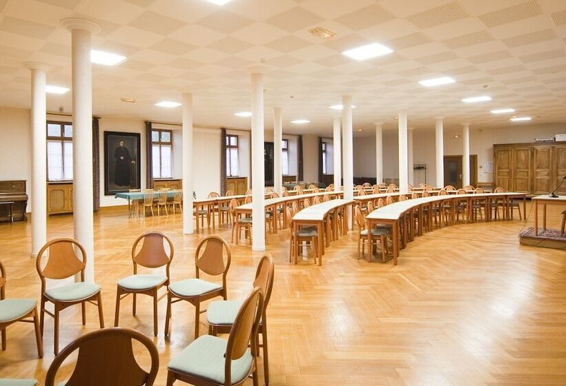 Отель Hôtellerie Du Couvent