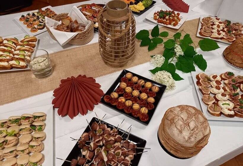 Отель Hôtellerie Du Couvent