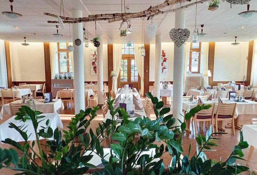 Отель Hôtellerie Du Couvent