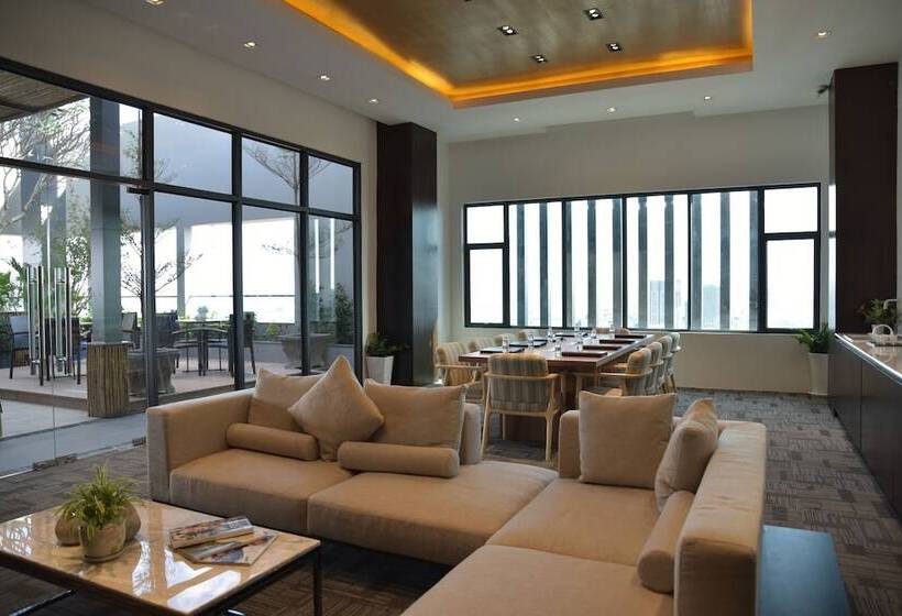 The View Serviced Residence 豪景日式酒店公寓