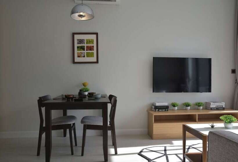 The View Serviced Residence 豪景日式酒店公寓