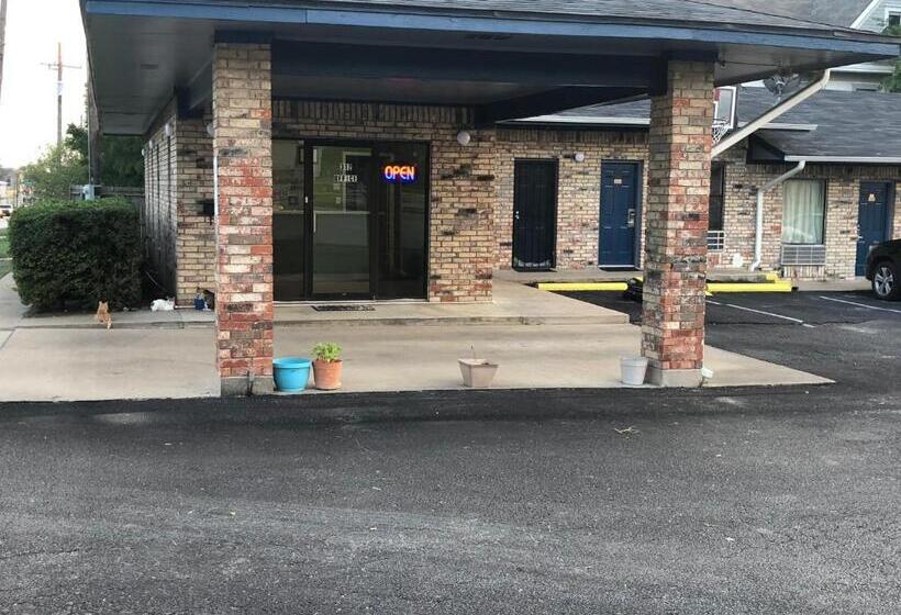 汽车旅馆 Relax Inn Dublin