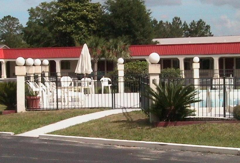 فندق على الطريق Relax Inn