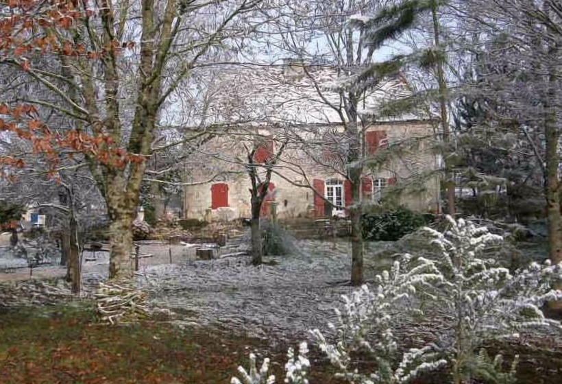 ペンション La Gentilhommière Restaurant Etincelles