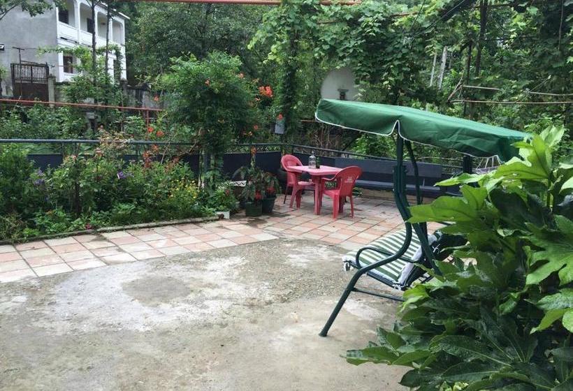 פנסיון Guest House Nona